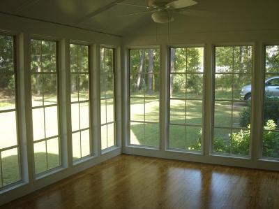 3-season room in Forsyth GA with Eze-Breeze